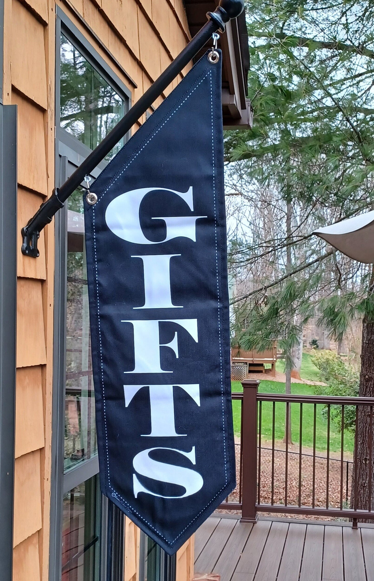 ELEGANT GIFTS Flag * 2 sided * heavy canvas * pole & bracket included * Black or White