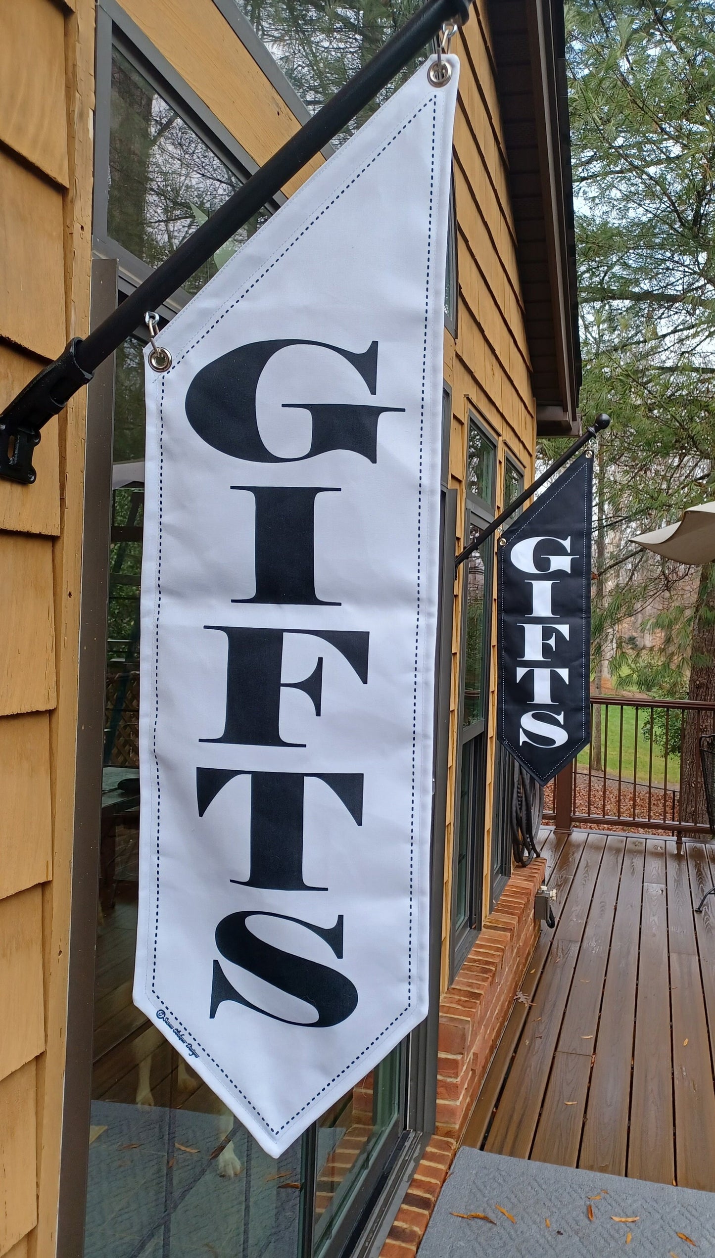 ELEGANT GIFTS Flag * 2 sided * heavy canvas * pole & bracket included * Black or White